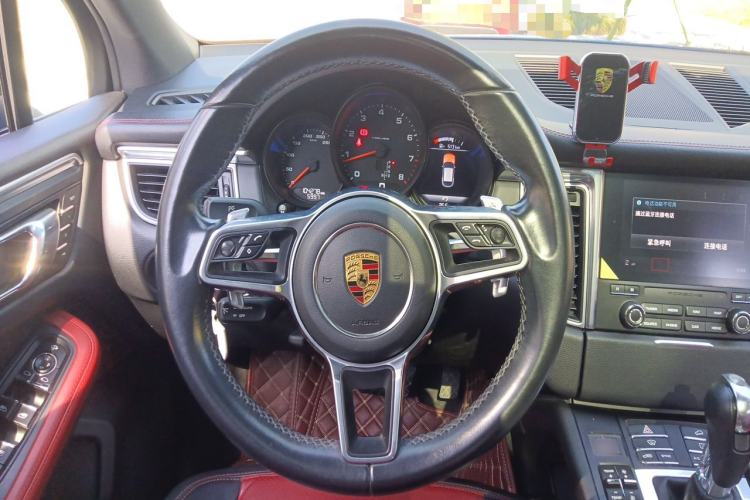 Used Porsche Macan 2016 Macan 2.0T Steering Wheel