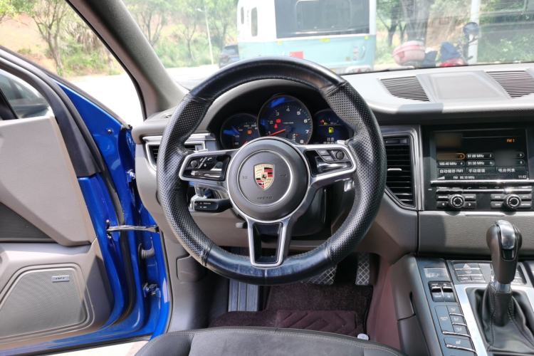 Used Porsche Macan 2016 Macan 2.0T Steering Wheel