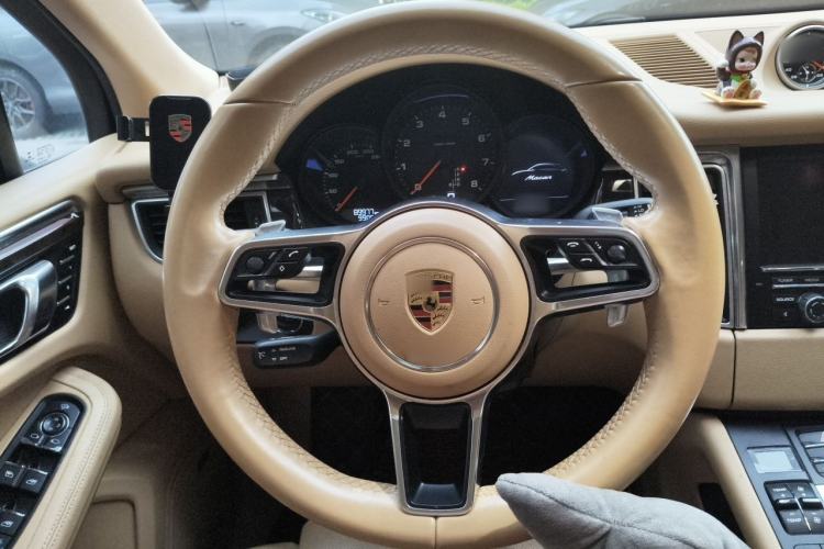Used Porsche Macan 2016 Macan 2.0T Steering Wheel