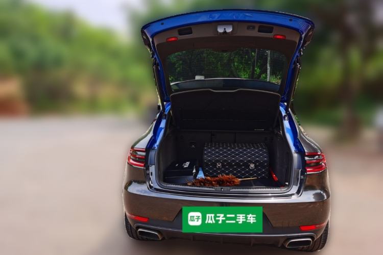 Used Porsche Macan 2016 Macan 2.0T Trunk