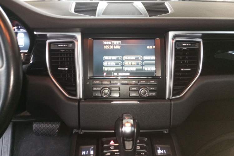 Used Porsche Macan 2016 Macan S 3.0T Audio And AC Panel