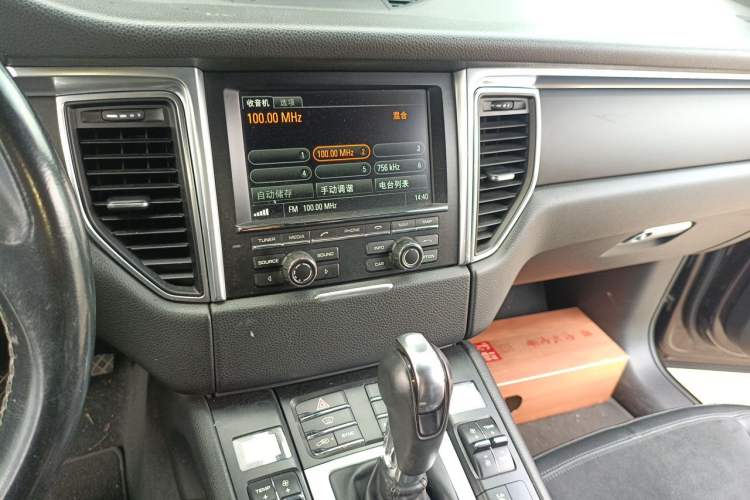 Used Porsche Macan 2016 Macan 2.0T Audio And AC Panel