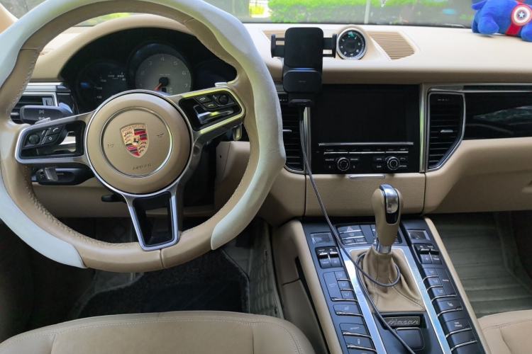 Used Porsche Macan 2016 Macan S 3.0T Center Console