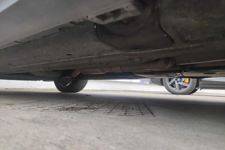 Used Porsche Macan 2016 Macan 2.0T Chassis Rear Left