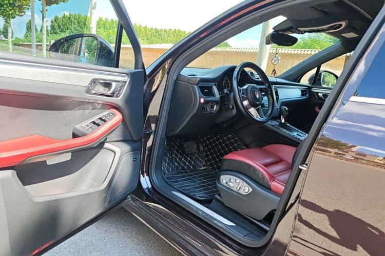 Used Porsche Macan  Driver Seat