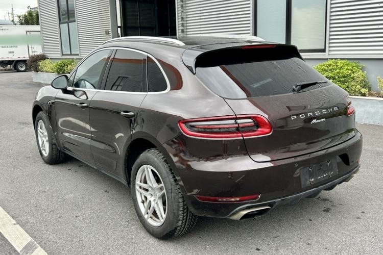 Used Porsche Macan 2016 Macan 2.0T Exterior 3