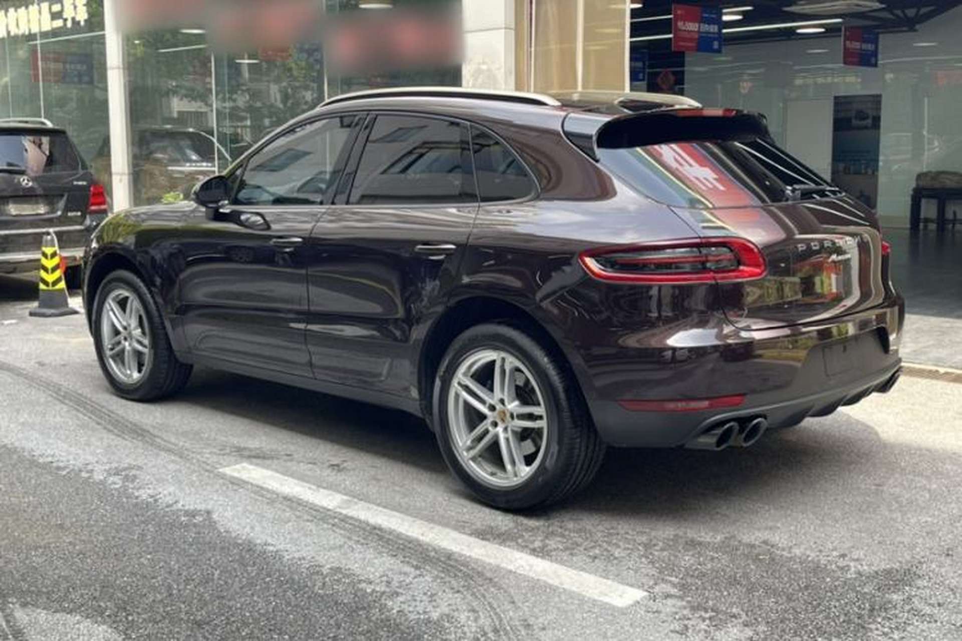 Used Porsche Macan 2016 Macan 2.0T Exterior 3