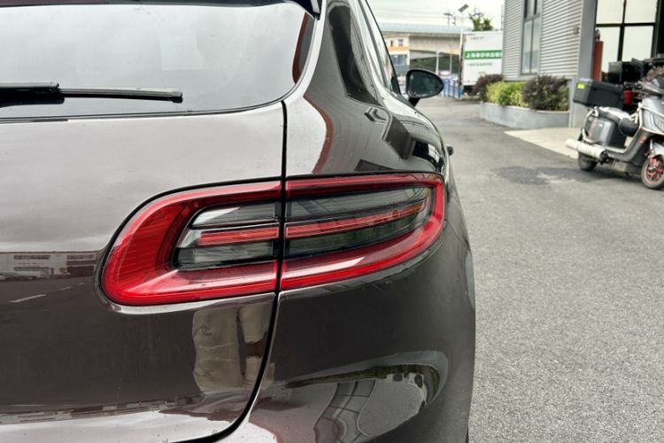 Used Porsche Macan 2016 Macan 2.0T Exterior 5