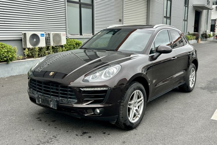 Used Porsche Macan 2016 Macan 2.0T Exterior 7