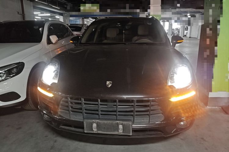 Used Porsche Macan 2016 Macan 2.0T Front