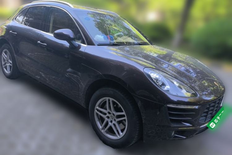 Used Porsche Macan 2016 Macan S 3.0T Front Right 45 Deg