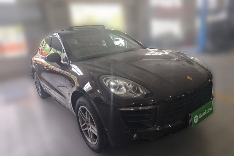 Used Porsche Macan 2016 Macan S 3.0T Front Right 45 Deg