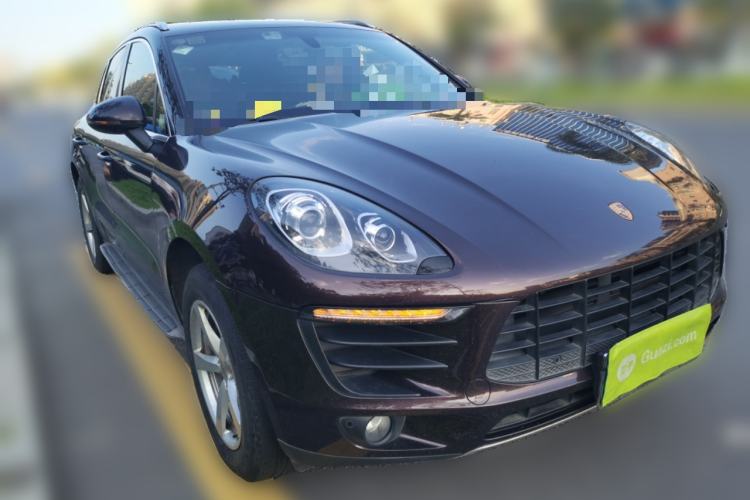 Used Porsche Macan 2016 Macan 2.0T Front Right 45 Deg