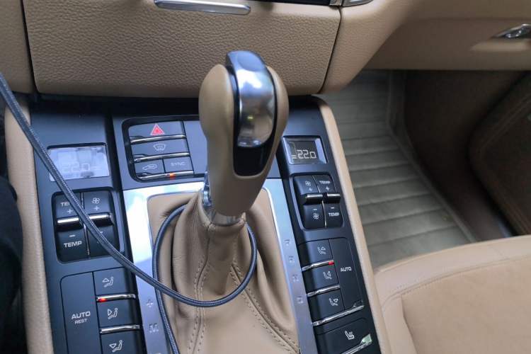 Used Porsche Macan 2016 Macan S 3.0T Gear Lever