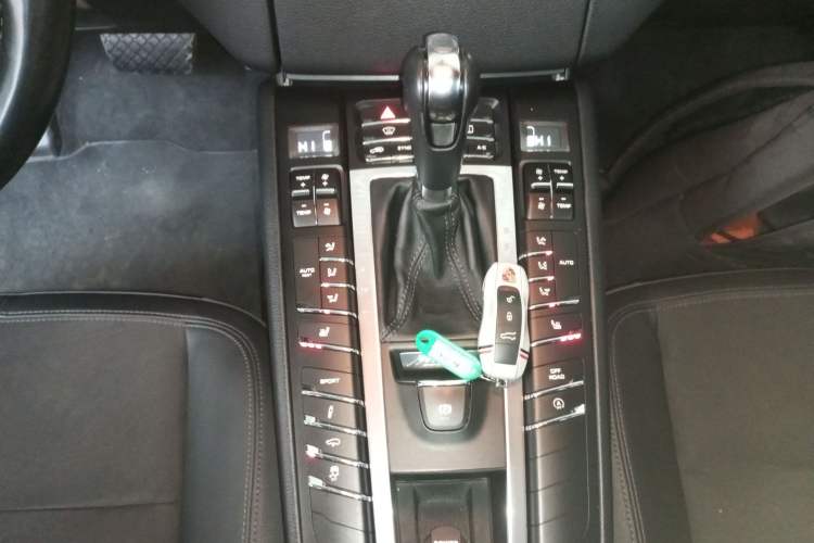 Used Porsche Macan 2016 Macan S 3.0T Gear Lever