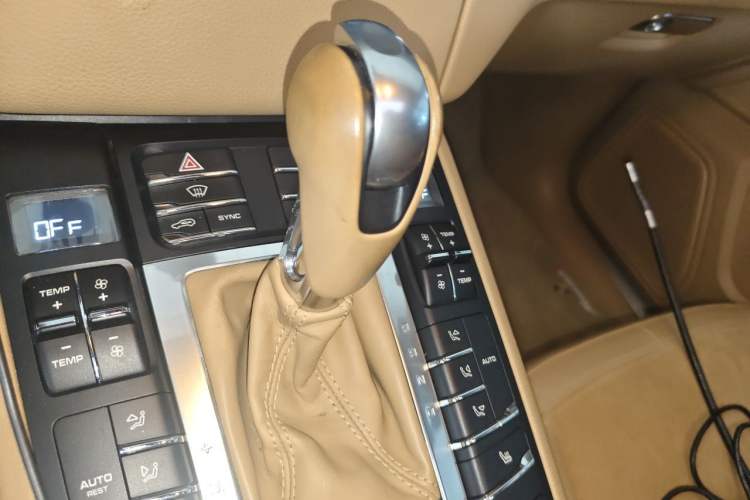 Used Porsche Macan 2016 Macan S 3.0T Gear Lever