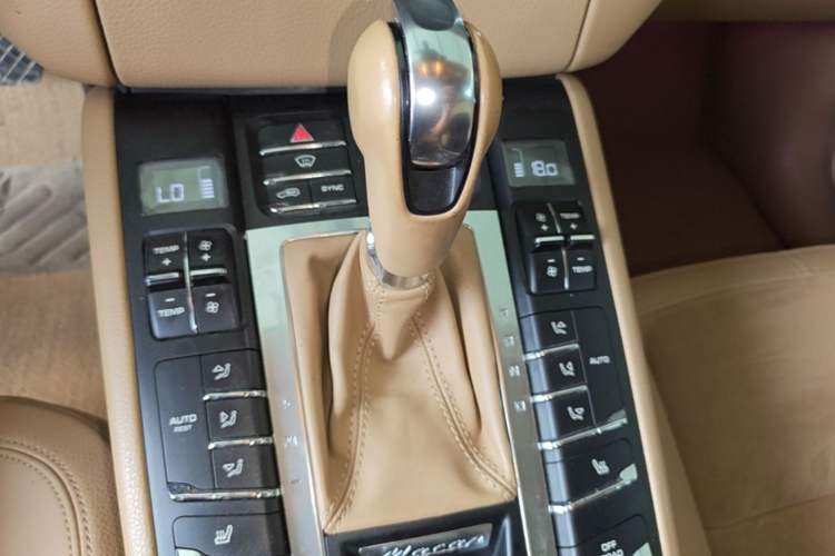 Used Porsche Macan 2016 Macan S 3.0T Gear Lever