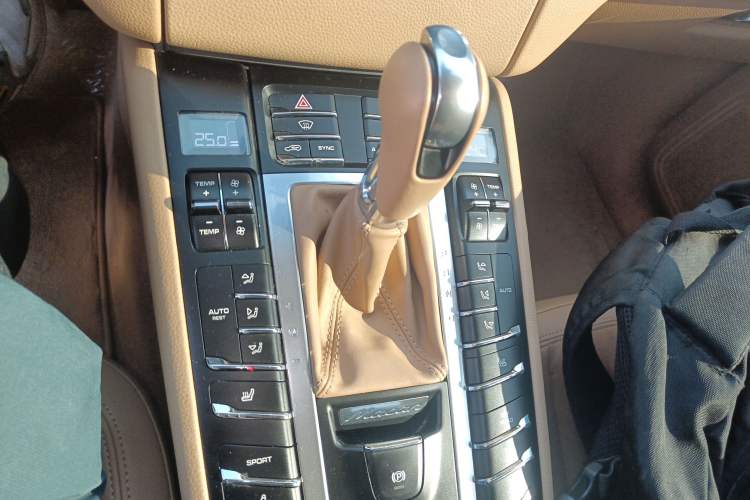 Used Porsche Macan 2016 Macan S 3.0T Gear Lever