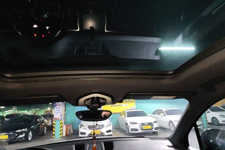 Used Porsche Macan 2016 Macan 2.0T Headliner