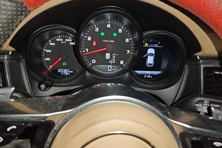 Used Porsche Macan 2016 Macan 2.0T Instrument Cluster