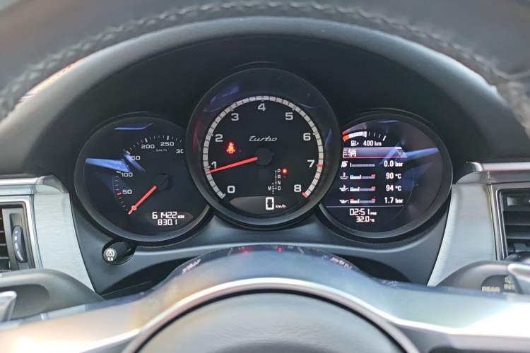 Used Porsche Macan  Instrument Cluster
