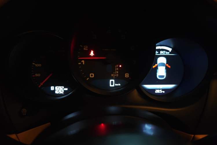 Used Porsche Macan 2016 Macan 2.0T Instrument Cluster