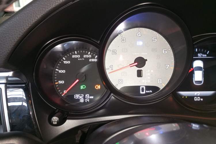 Used Porsche Macan 2016 Macan S 3.0T Instrument Cluster