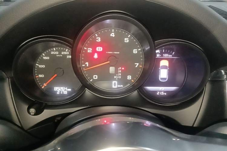 Used Porsche Macan 2016 Macan 2.0T Instrument Cluster