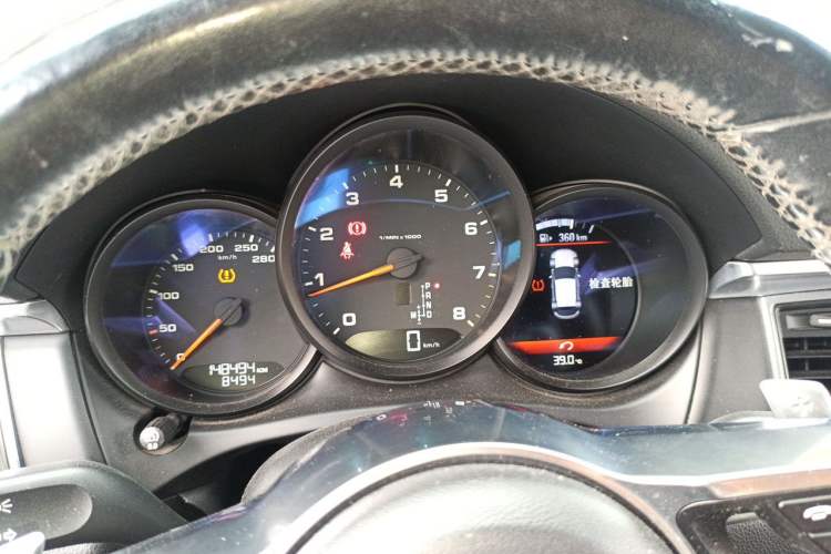 Used Porsche Macan 2016 Macan 2.0T Instrument Cluster