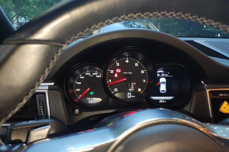 Used Porsche Macan 2016 Macan 2.0T Instrument Cluster