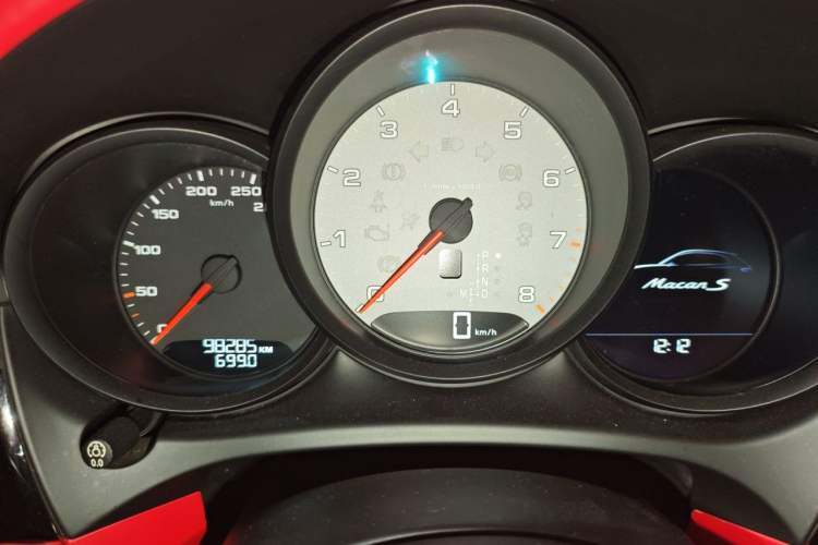Used Porsche Macan 2016 Macan S 3.0T Instrument Cluster