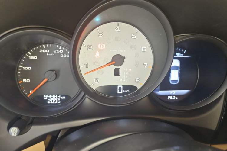Used Porsche Macan 2016 Macan S 3.0T Instrument Cluster