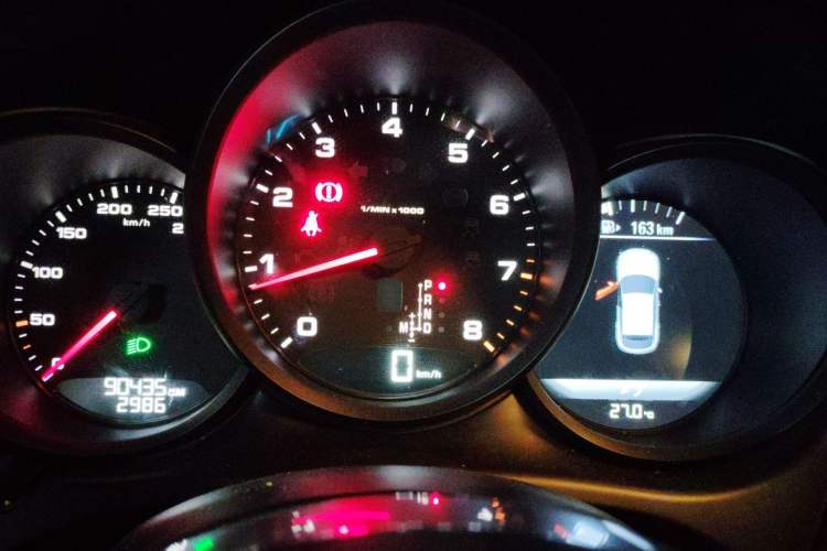 Used Porsche Macan 2016 Macan 2.0T Instrument Cluster
