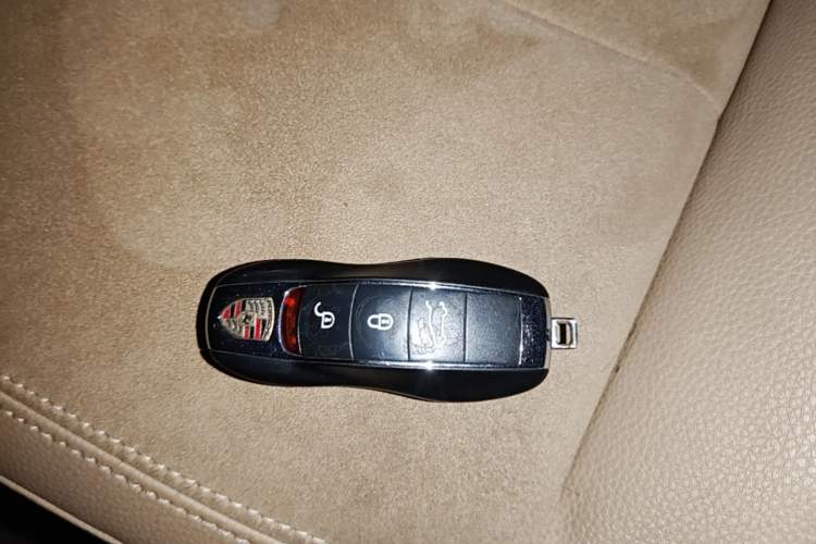Used Porsche Macan 2016 Macan 2.0T Interior 1