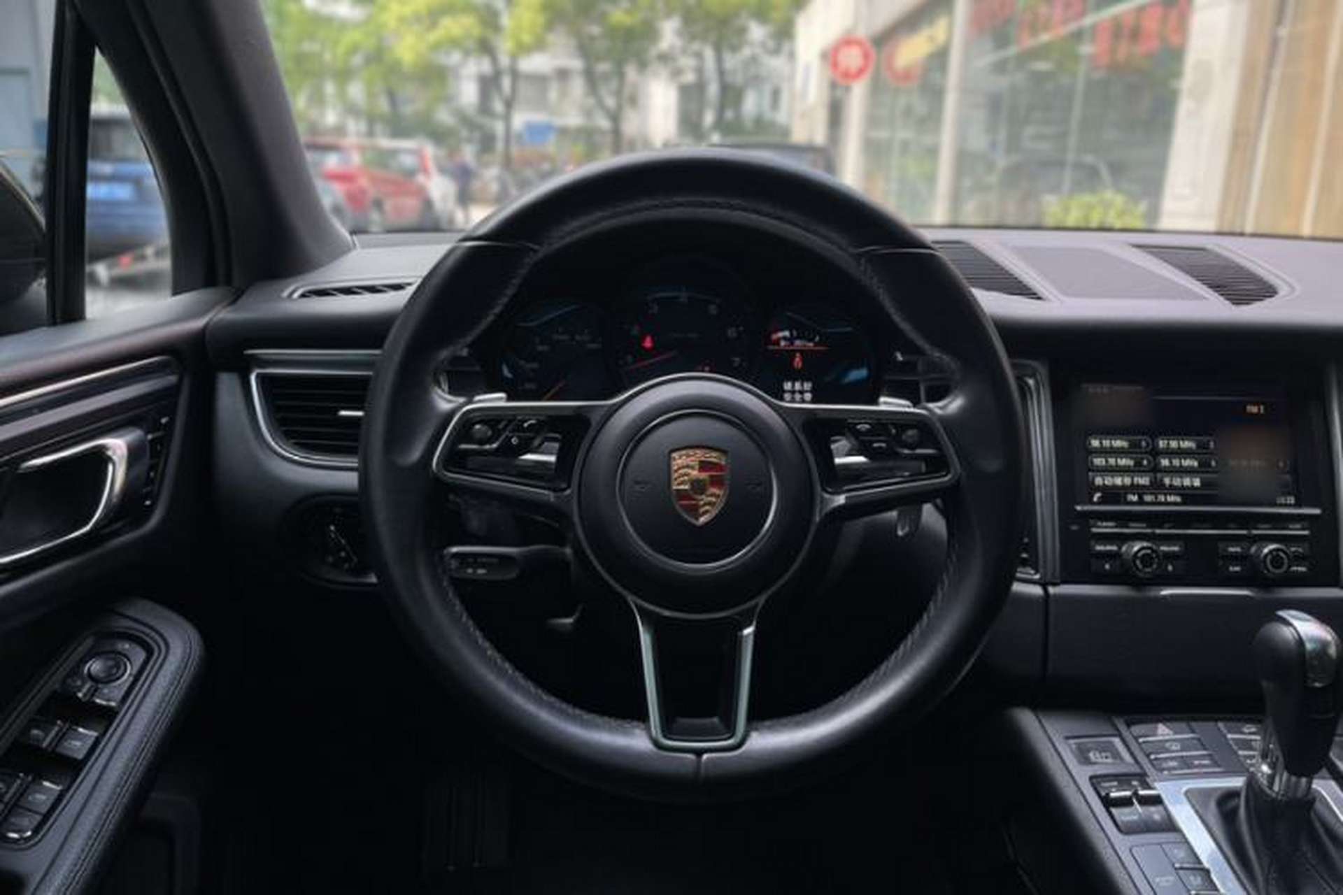Used Porsche Macan 2016 Macan 2.0T Interior 2