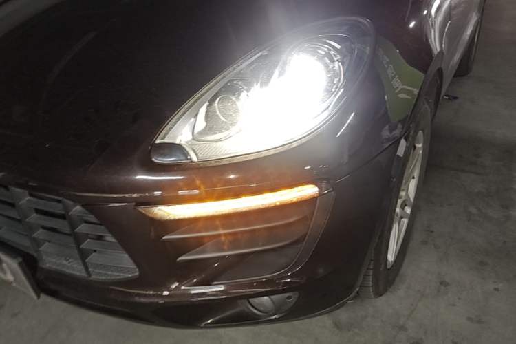 Used Porsche Macan 2016 Macan 2.0T Left Front Headlight