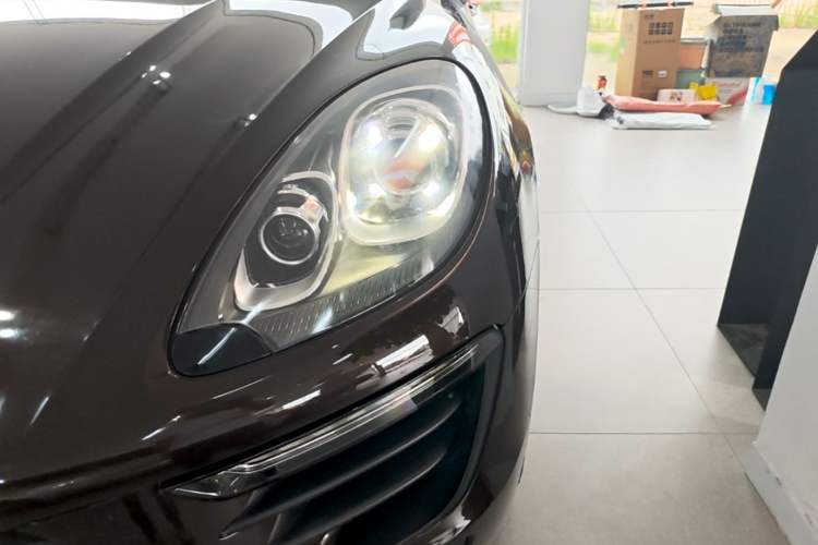 Used Porsche Macan 2016 Macan 2.0T Left Front Headlight