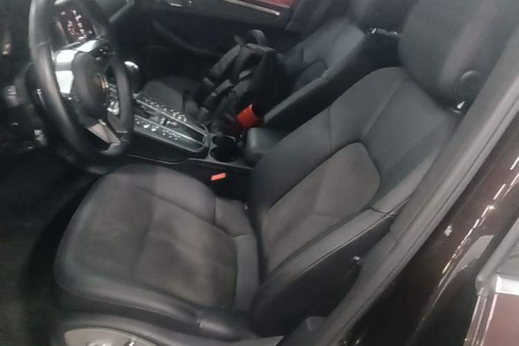 Used Porsche Macan 2016 Macan 2.0T Left Front Seat