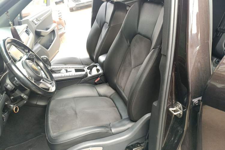Used Porsche Macan 2016 Macan 2.0T Left Front Seat