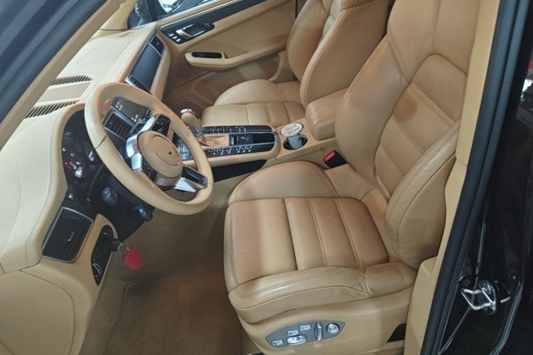 Used Porsche Macan 2016 Macan 2.0T Left Front Seat