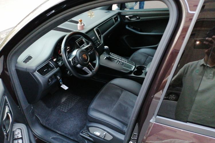 Used Porsche Macan 2016 Macan 2.0T Left Front Seat