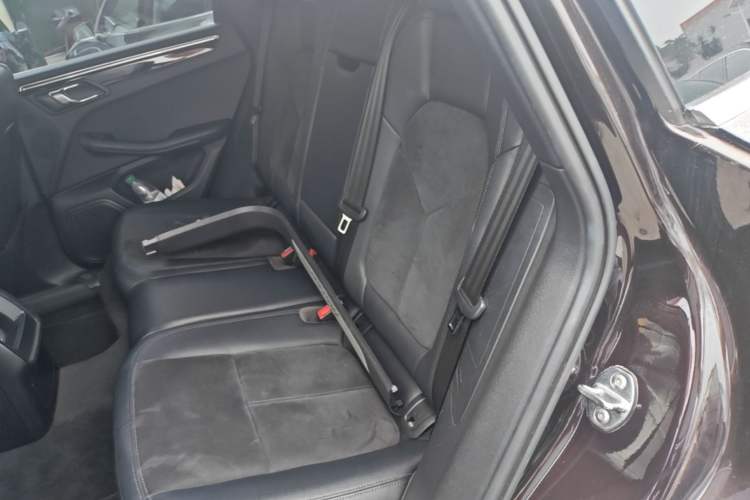 Used Porsche Macan 2016 Macan 2.0T Left Rear Seat