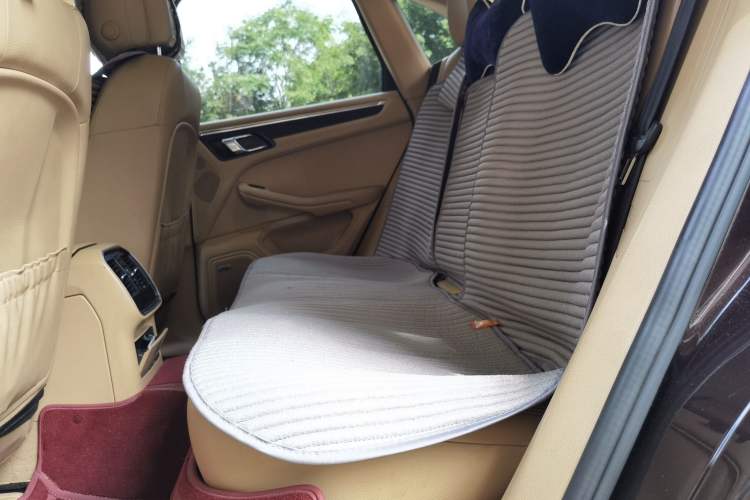 Used Porsche Macan 2016 Macan 2.0T Left Rear Seat