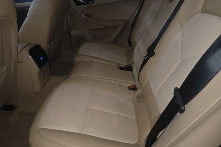 Used Porsche Macan 2016 Macan 2.0T Left Rear Seat