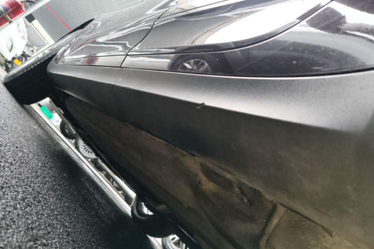 Used Porsche Macan 2016 Macan 2.0T Left Side Sill