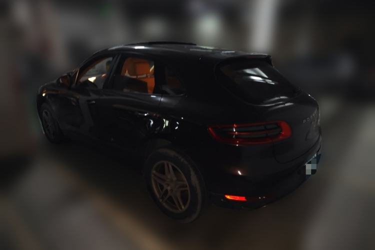 Used Porsche Macan 2016 Macan 2.0T Rear Left 45 Deg