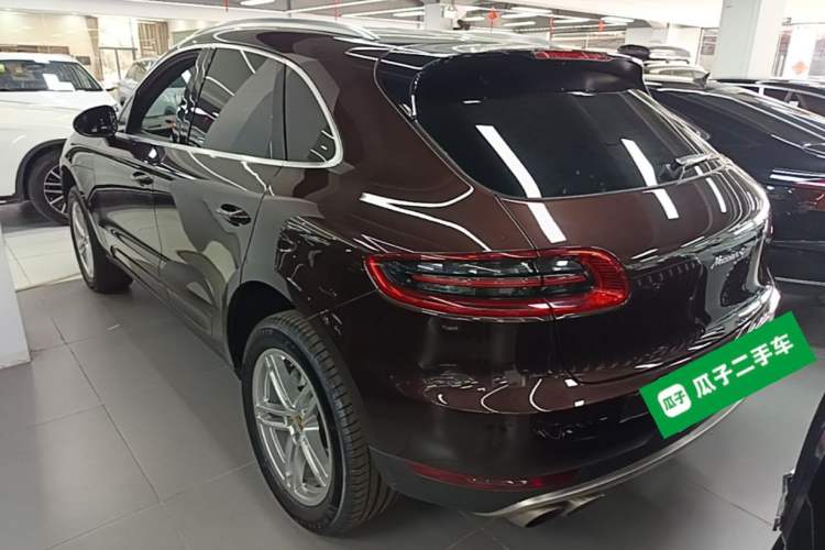 Used Porsche Macan 2016 Macan S 3.0T Rear Left 45 Deg