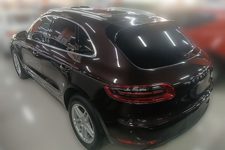 Used Porsche Macan 2016 Macan 2.0T Rear Left 45 Deg