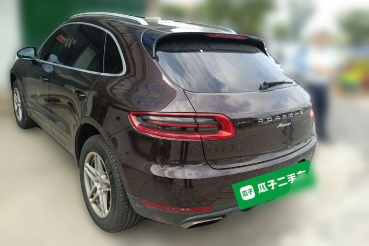 Used Porsche Macan 2016 Macan 2.0T Rear Left 45 Deg