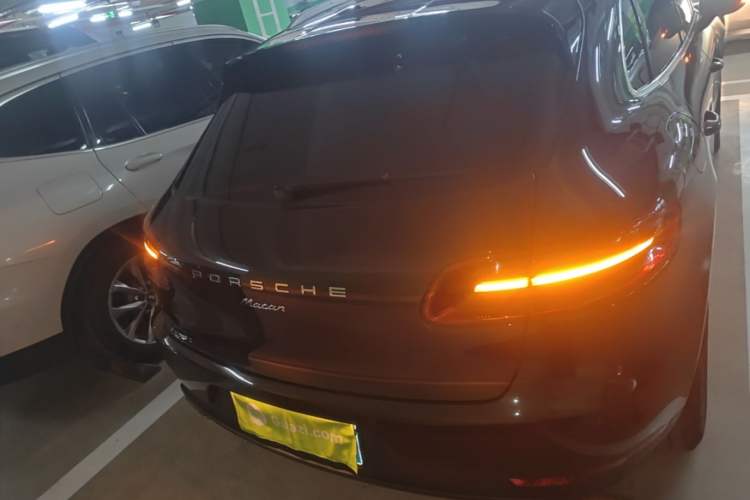 Used Porsche Macan 2016 Macan 2.0T Rear